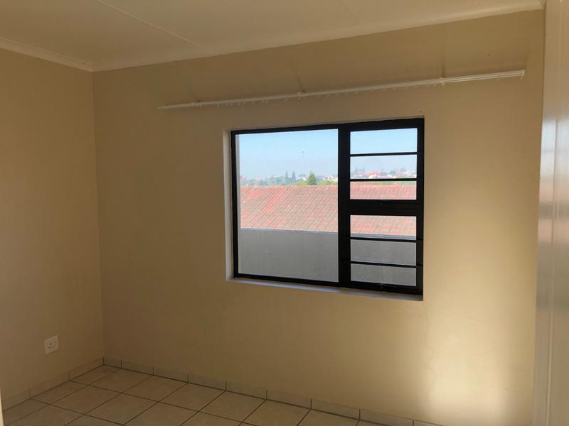 To Let 3 Bedroom Property for Rent in Amalinda Eastern Cape